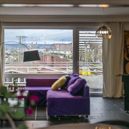 Pop Art Loft Ueber Den Daechern Von Koblenz Exterior photo
